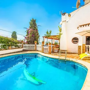 villa-capistrano.hotelsinnerja.org/